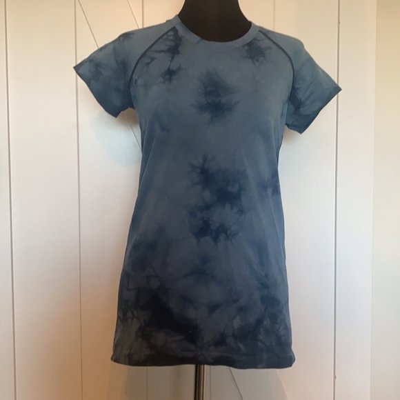 Lululemon Swiftly Speed Short Sleeve top Blue tye dye sz 8 workout yoga shirt - Picture 2 of 5